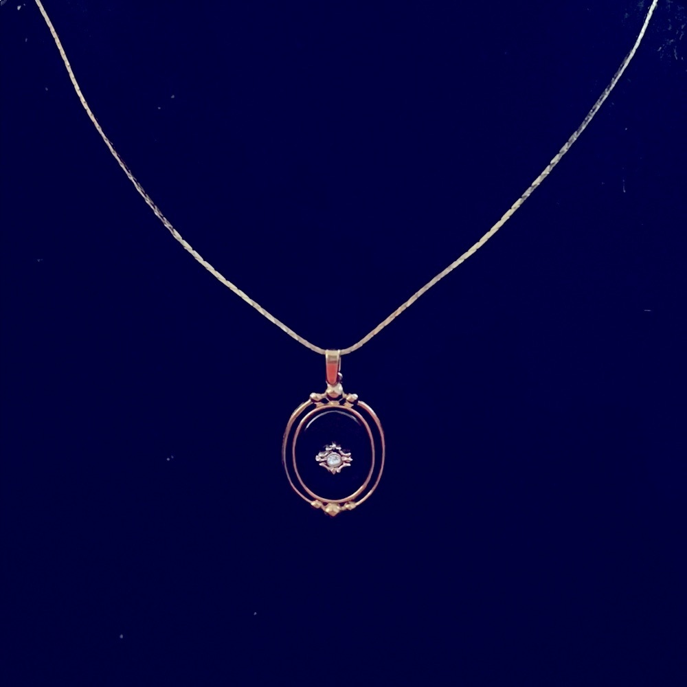 Elegant Gold Tone Pendant Necklace